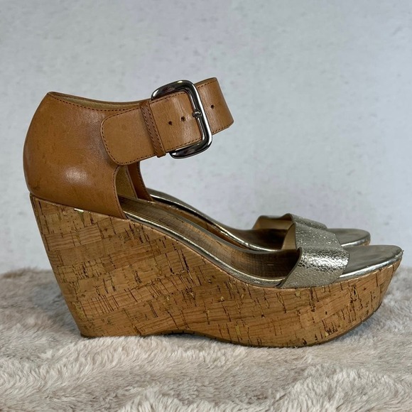 Donald J. Pliner Malibu Platform Sandals Cork Heel Leather Upper  Size 8 - Picture 1 of 10